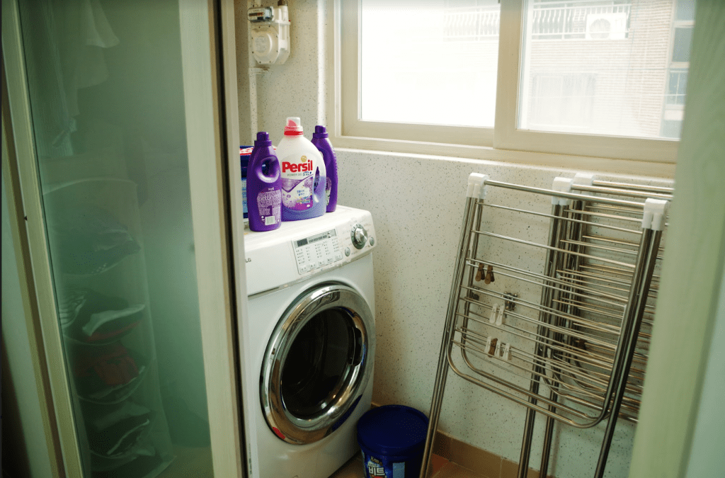 Kyunglidan Apartment 2 Laundry Room