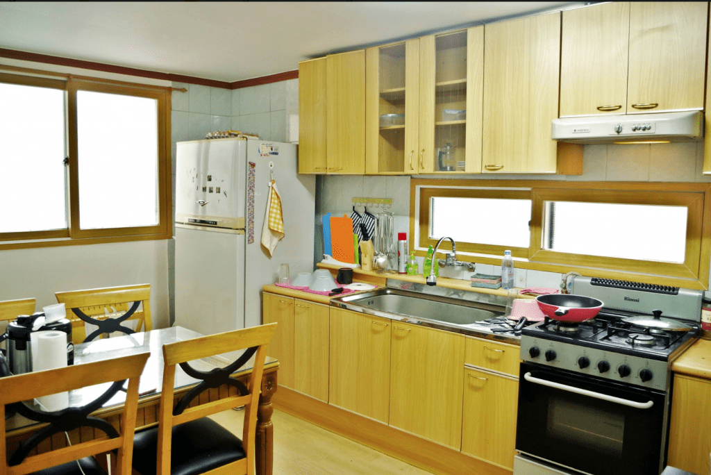 Kyunglidan Apartment 4 Kitchen1
